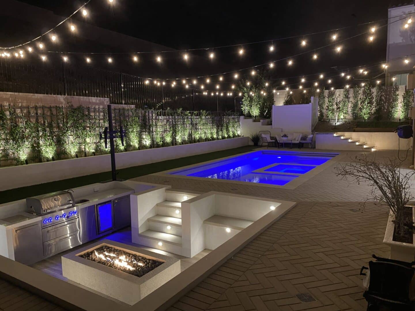 Luxury finished pool project in Brentwood by Pool Masters LA